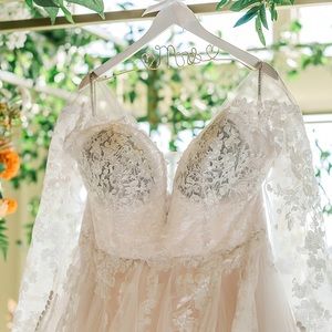 Wedding Dress For Sale !!!